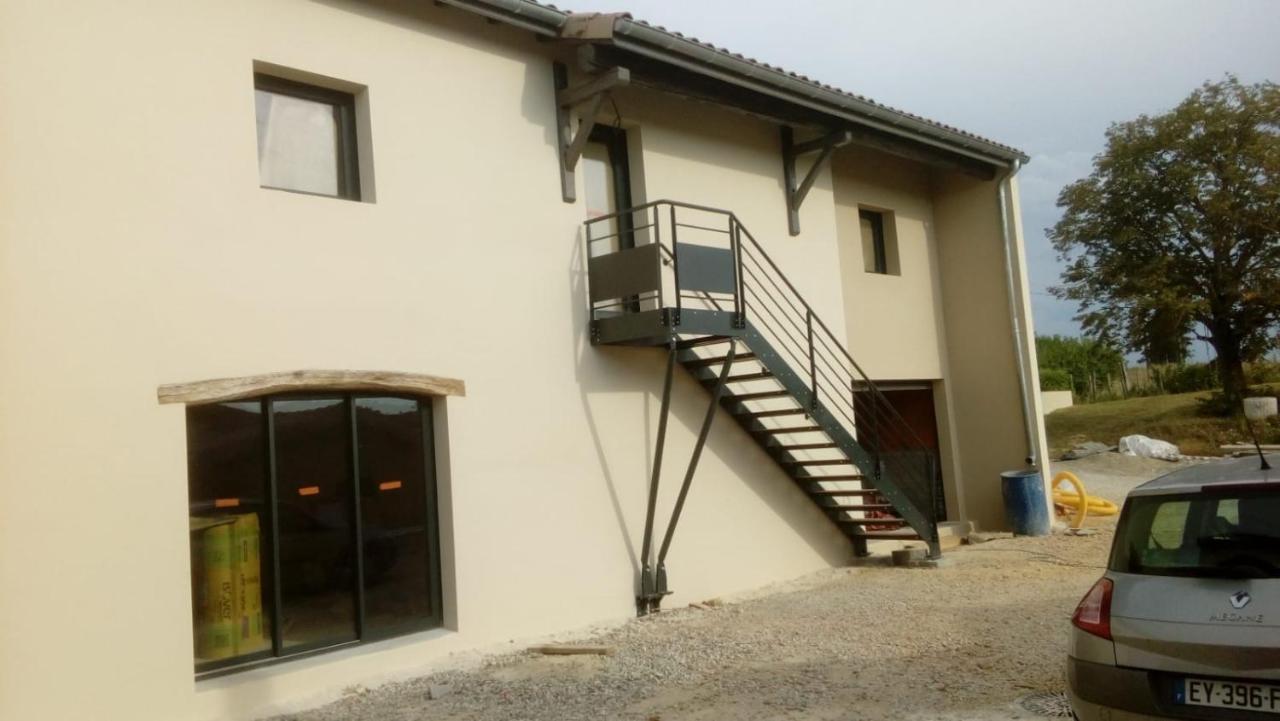 Gites Du Mas De Surlan Chantemerle-les-Blés Exterior foto