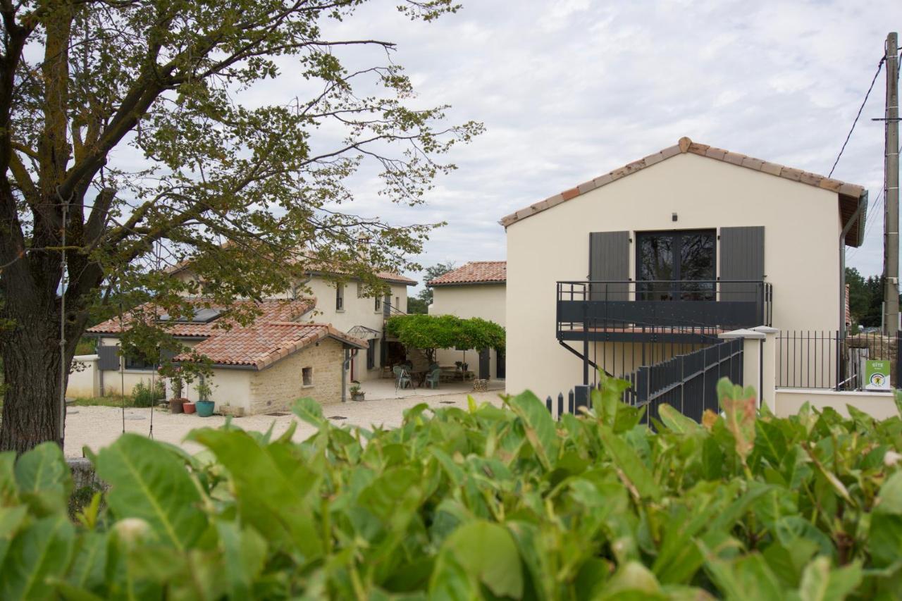 Gites Du Mas De Surlan Chantemerle-les-Blés Exterior foto